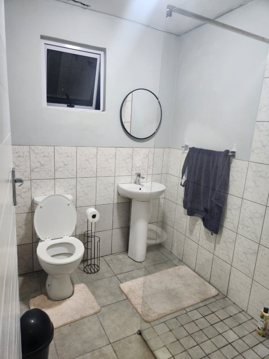 To Let 1 Bedroom Property for Rent in South End Eastern Cape